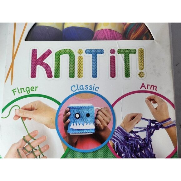 SPICEBOX Knit It Childrens Kids Activity Kit Seven Handmade Projects Craft Set - Picture 8 of 9